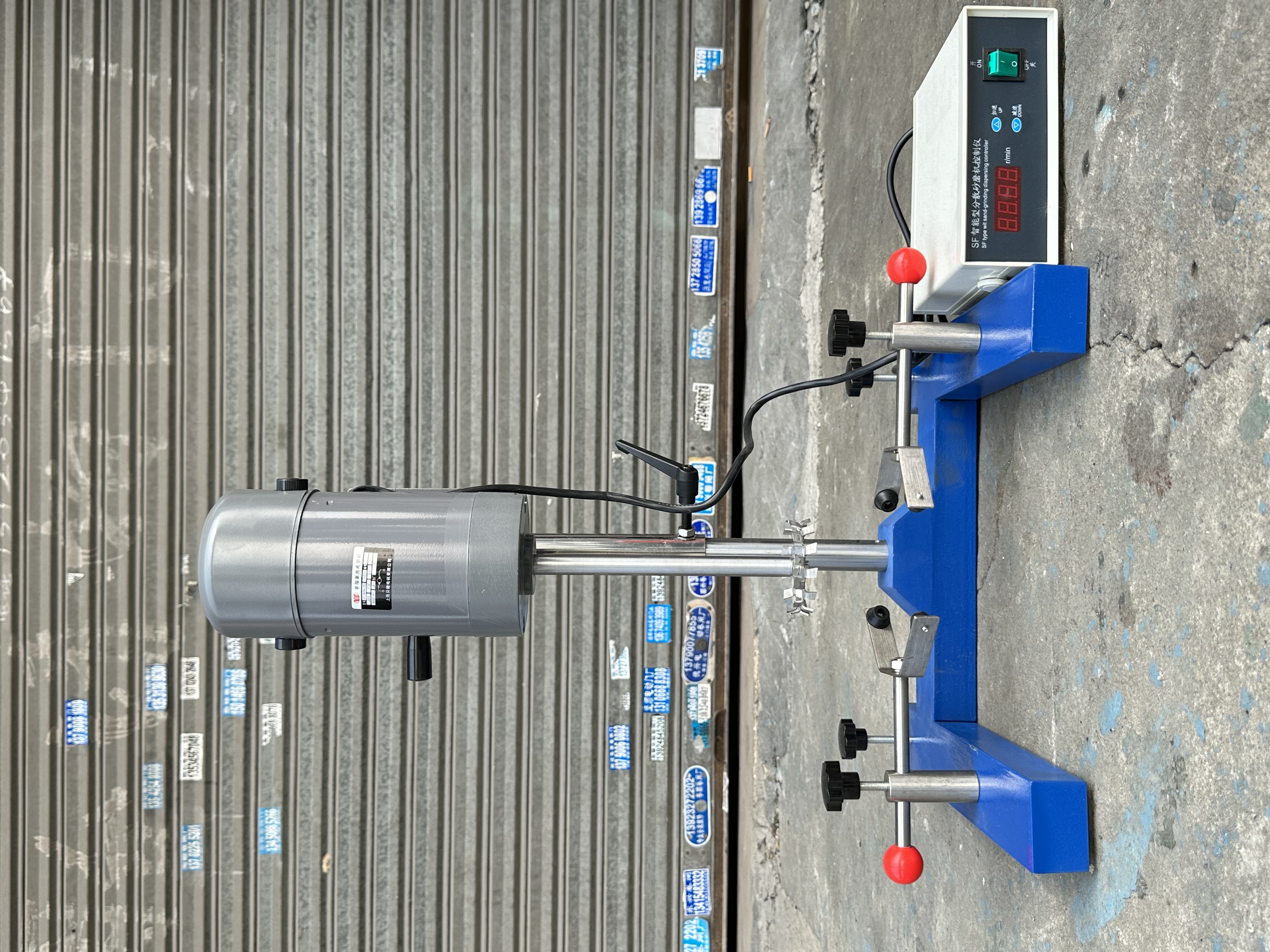 在使用實驗室分散機的過程中應注意的事項？