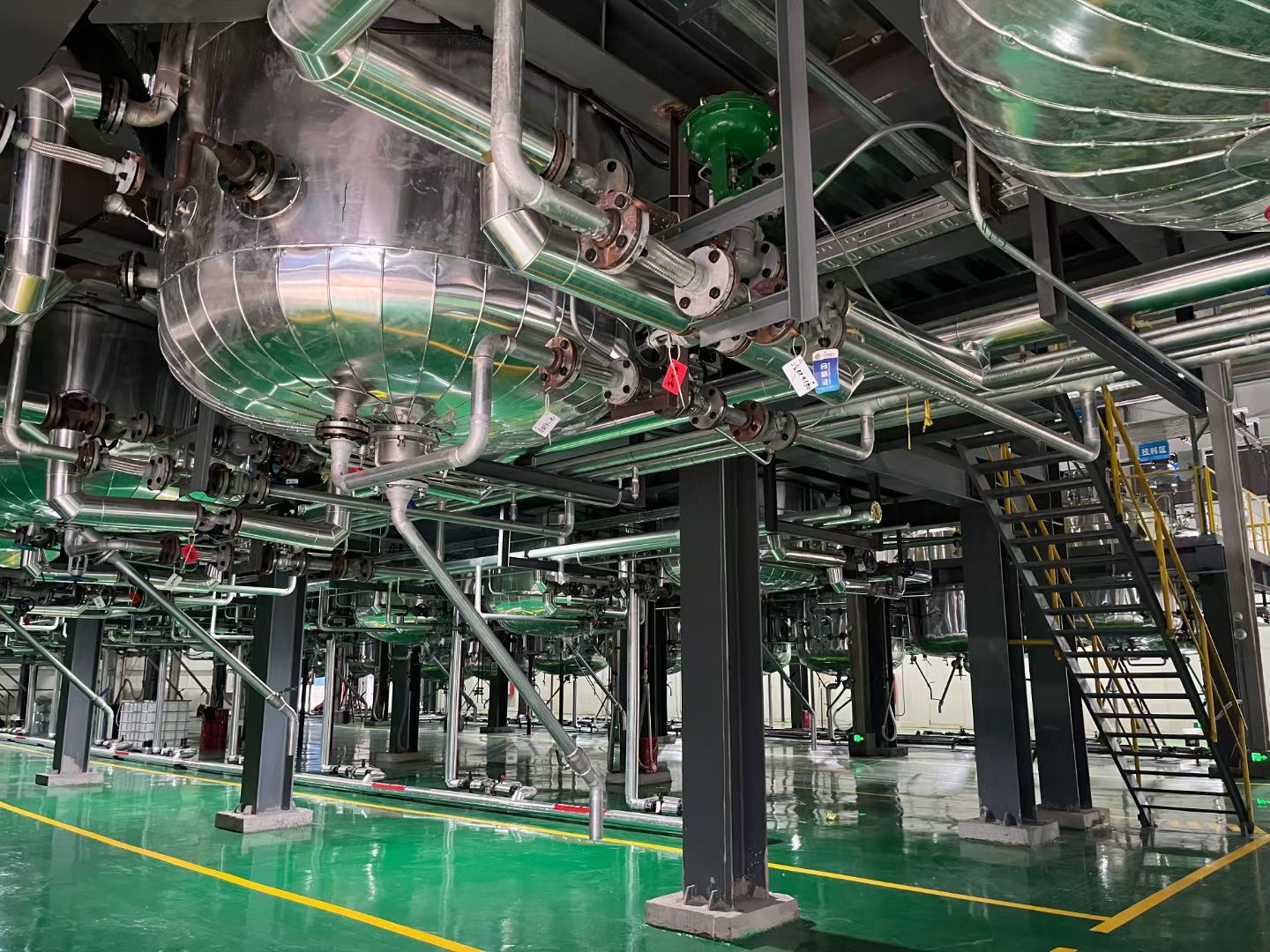 湖南 婁底 反應(yīng)釜 及鋼結(jié)構(gòu)平臺(tái) 管道及生產(chǎn)平臺(tái)EPC(圖4)