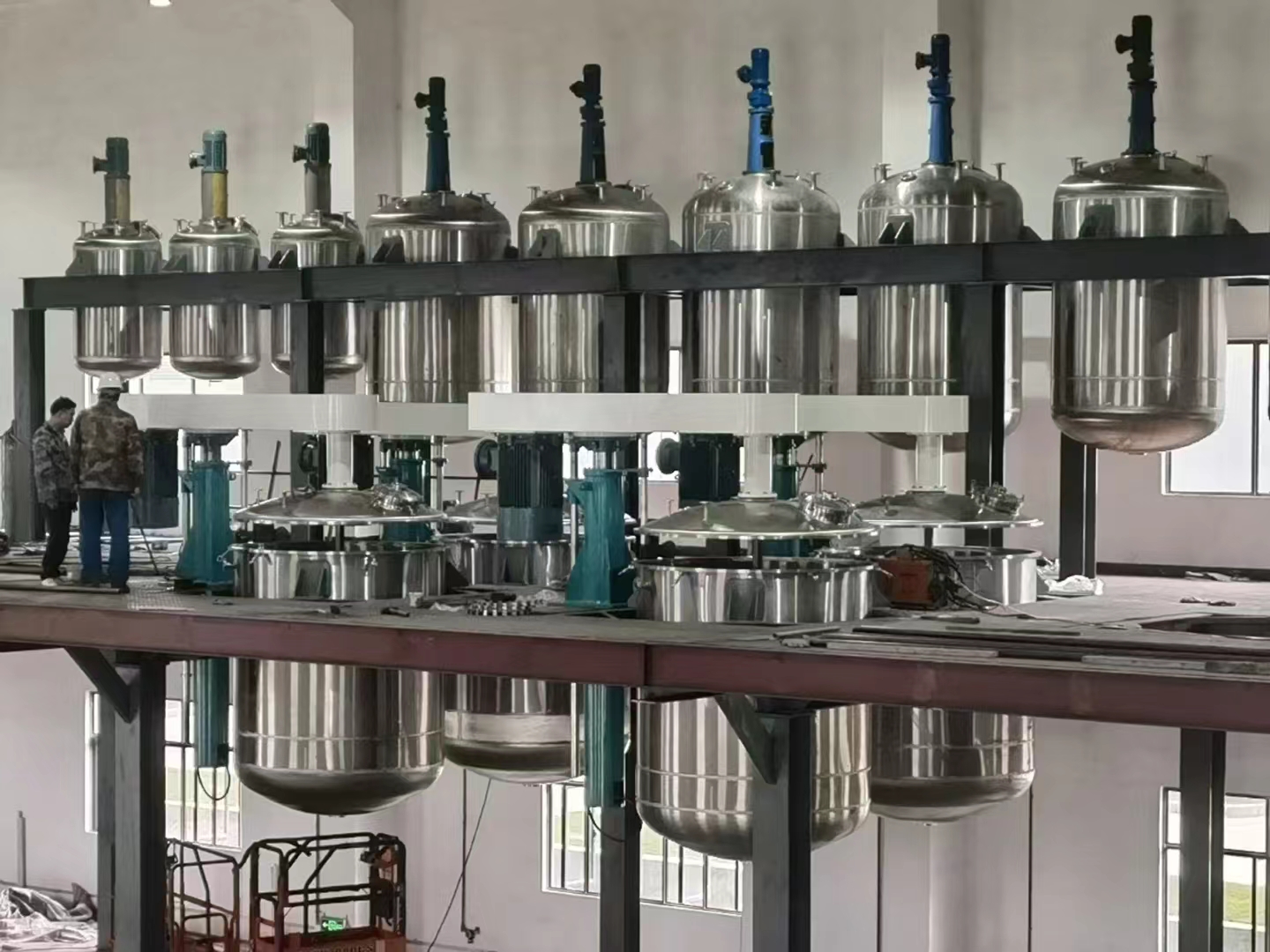 廣東肇慶 歌麗斯化學 環氧防腐漆生產平臺 工程案例