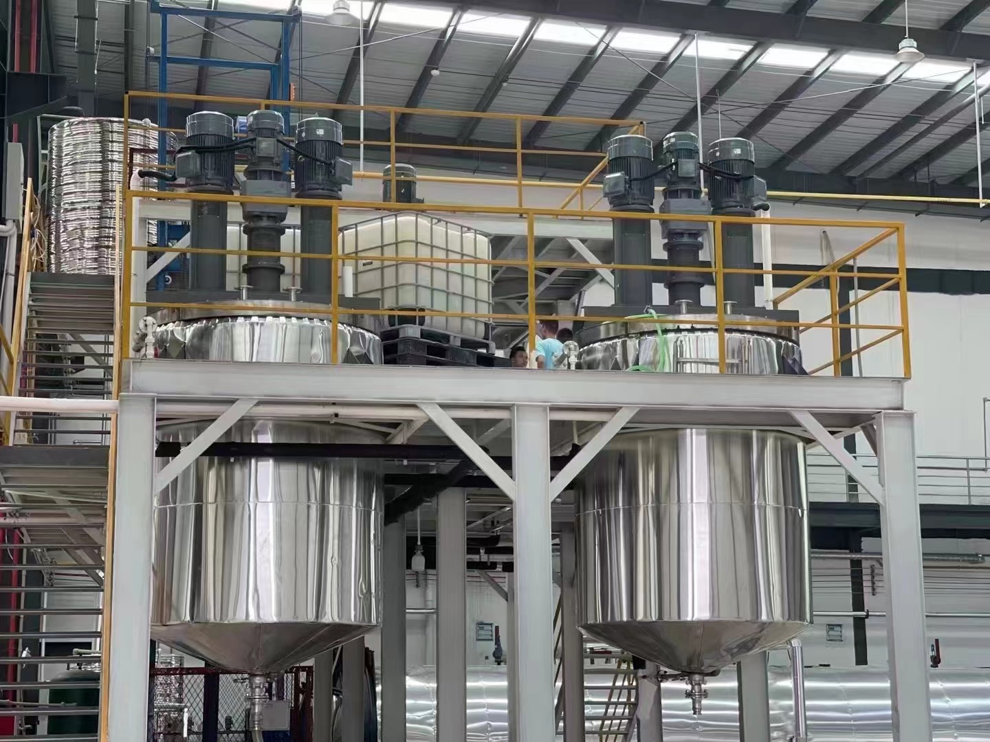 廣東肇慶 歌麗斯化學 環氧防腐漆生產平臺 工程案例(圖4)