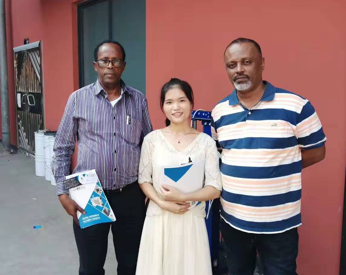 來(lái)自南非客戶(hù)采購(gòu)高速分散機(jī)  平臺(tái)反應(yīng)釜案例