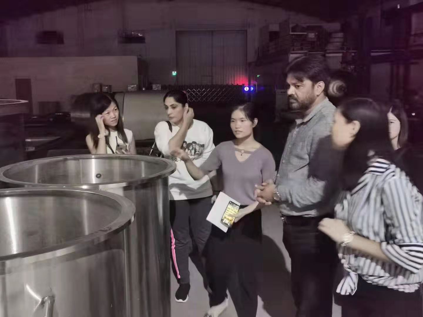 來(lái)自印度孟買(mǎi) 十大粘合劑廠商 藝術(shù)涂料生產(chǎn)線(xiàn) 的采購(gòu)方案